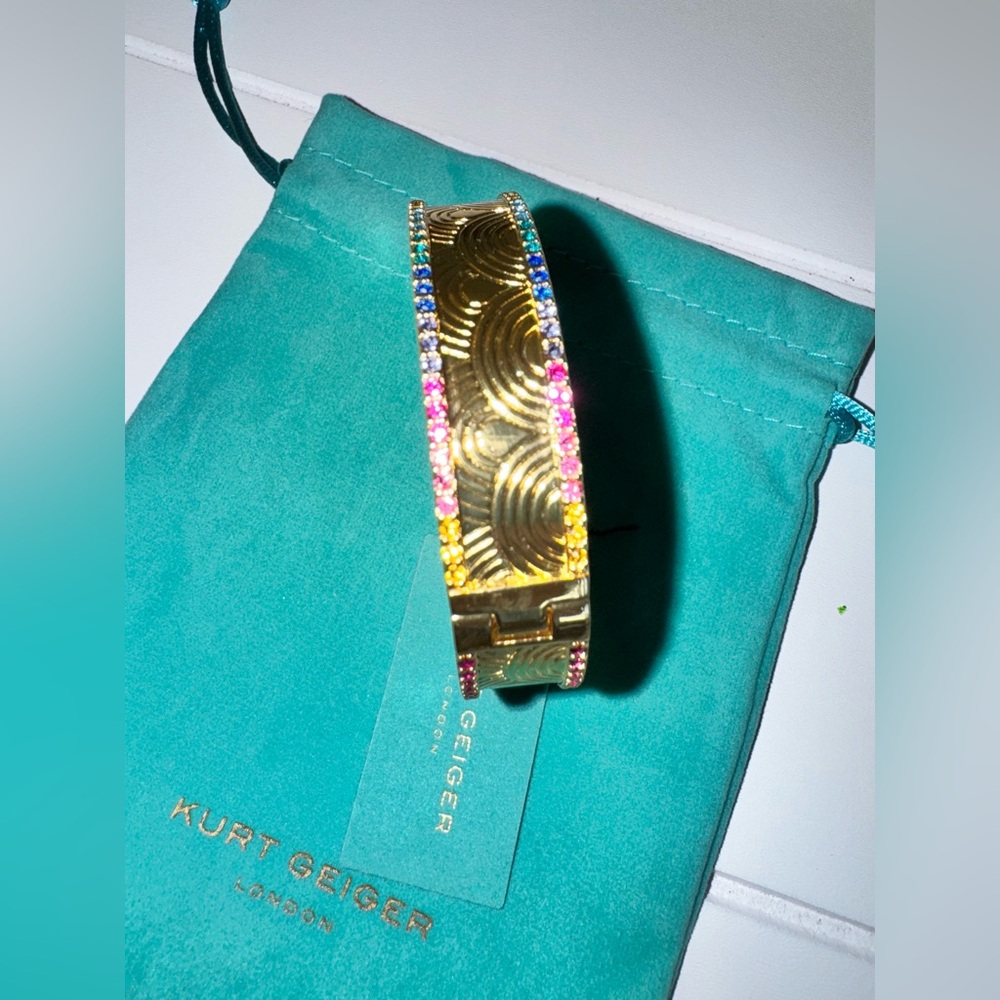 Kurt Geiger London Gold Tone Signature Southbank Pave Bangle Bracelet 7” inner - Picture 2 of 7